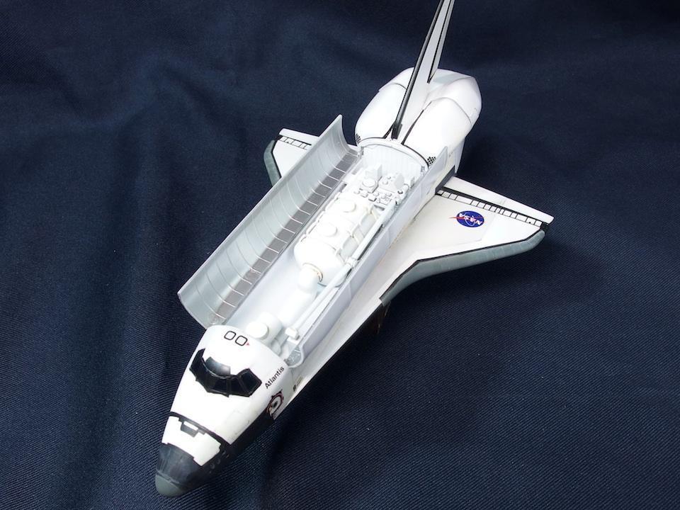 いいスタイル 【希少】スペースシャトルと運搬用飛行機の模型1/200